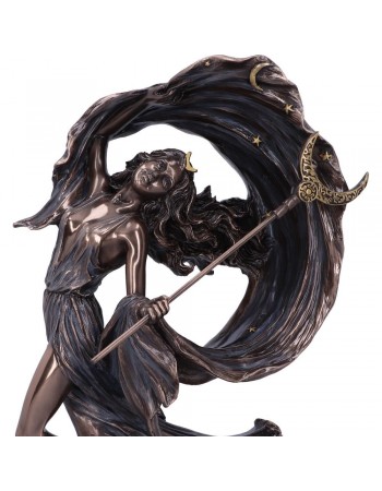 Nyx Statue