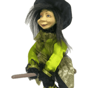 Kitty – Green Pendle Witch