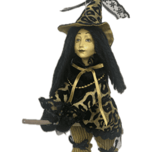 Daisy – Gold Pendle Witch